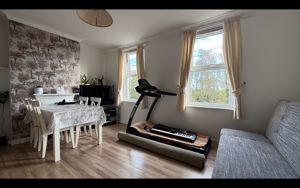 Living Room- click for photo gallery